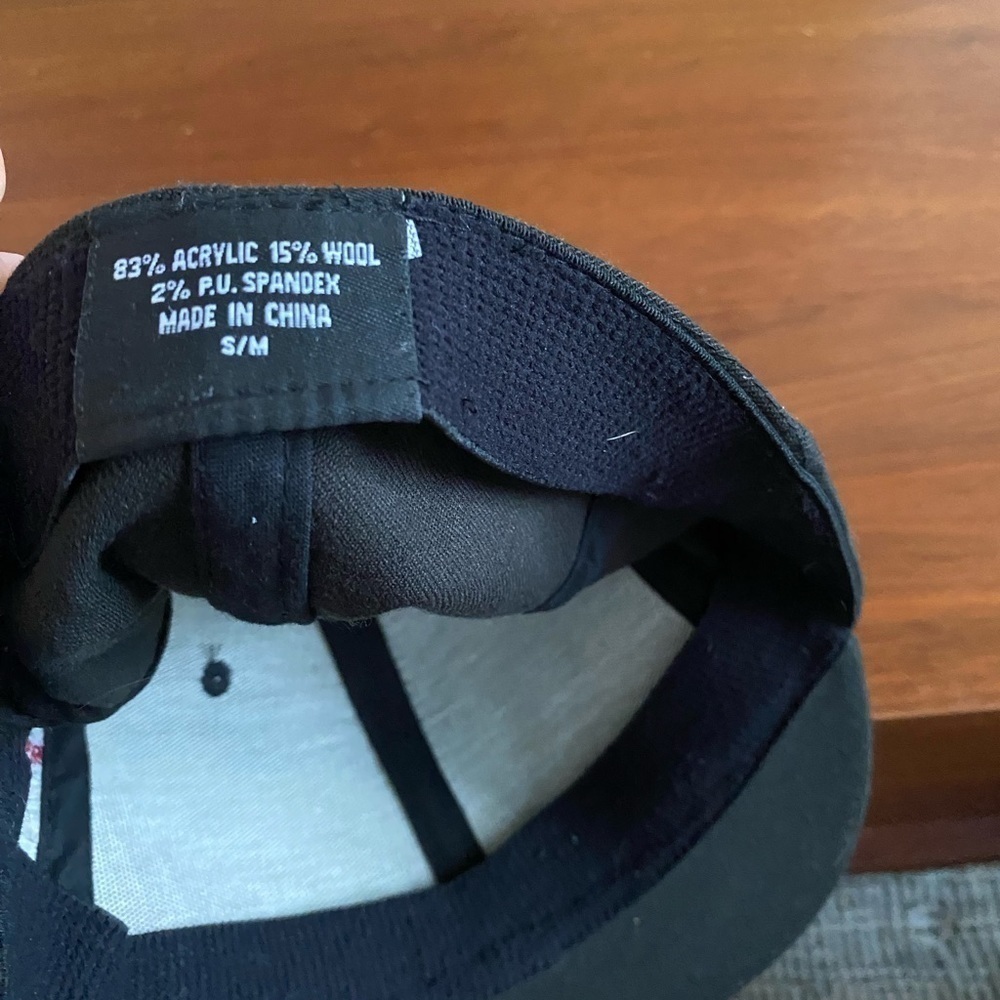 Graphic Red Skater Brand Hat - Picture 6 of 6
